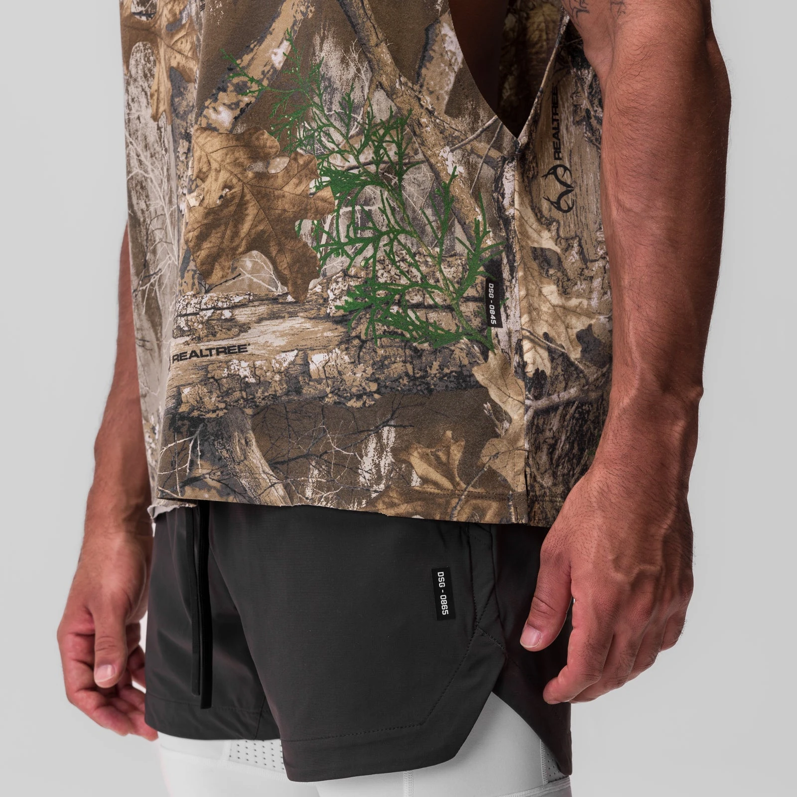 ASRV 845 Tech Essential™ Rocker Cutoff Unisex Realtree Cutoff T Shirt | EDGE 7 ASRV 845 Tech Essential™ Rocker Cutoff Unisex Realtree Cutoff T Shirt | EDGE - Image 5