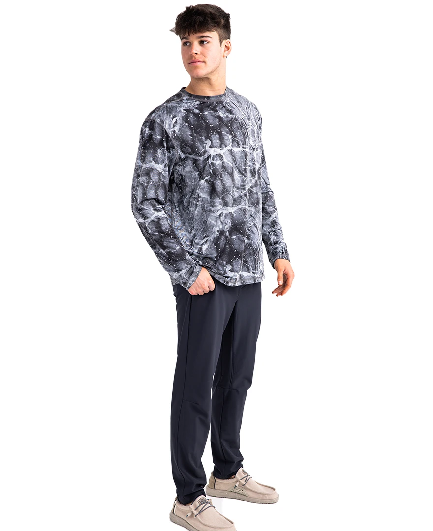 Realtree Fishing Reversible Performance Men's Black Shirt | COV3 3 Realtree Fishing Reversible Performance Men's Black Shirt | COV3