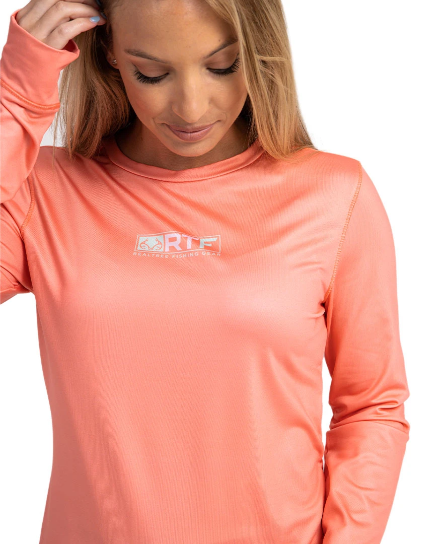 Realtree Women's RTF Coral Long Sleeve Performance Shirt 5 Realtree Women's RTF Coral Long Sleeve Performance Shirt - Image 3