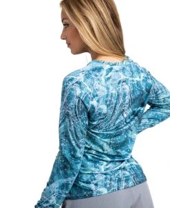 Realtree Fishing Long Sleeve Performance Women's Green Raglan Shirt | COV3 11 Realtree Fishing Long Sleeve Performance Women's Green Raglan Shirt | COV3 -Camouflage Sales Shop W106 CG BACK.JPG 82720.1692709791